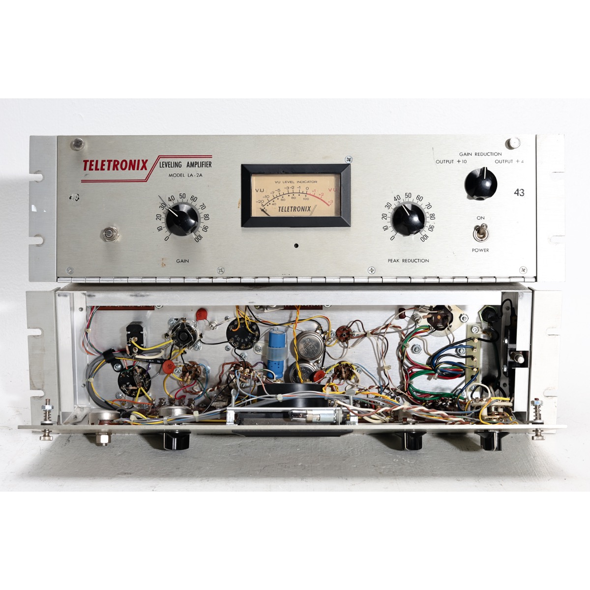 Harman Teletronix LA2A pair (03046 03048)-6 Teletronix LA-2A Leveling Amplifier (Vintage) Urei Harman Pair Opto Compressors