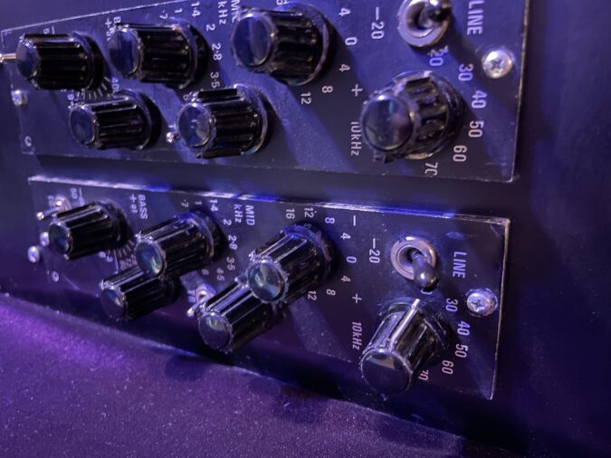 Helios 0011 (Vintage) Racked Pair EQ/Pre’s with Lustraphone Transformers